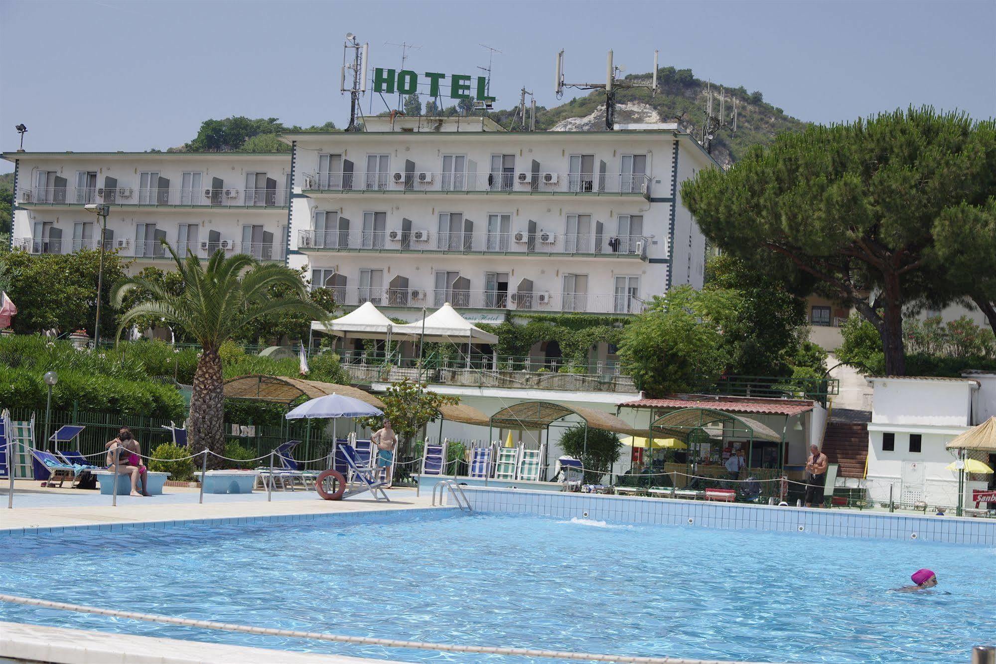 Tennis Hotel Pozzuoli Eksteriør billede